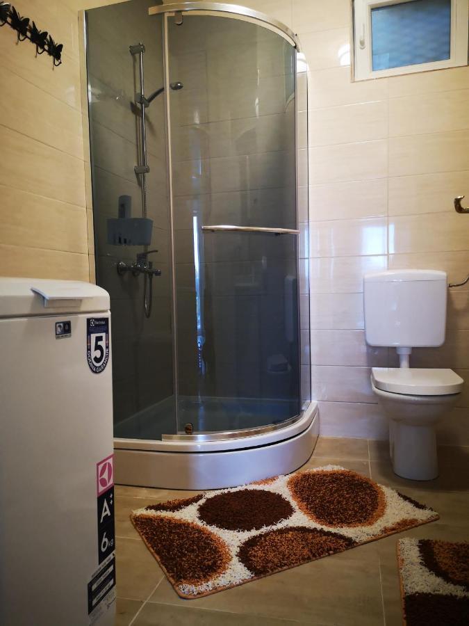 Apartman Petrovic City Center Трогир Екстериор снимка